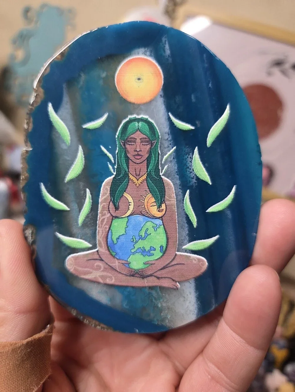Agate Disc ( Mother Earth )  4 In (Harmony)